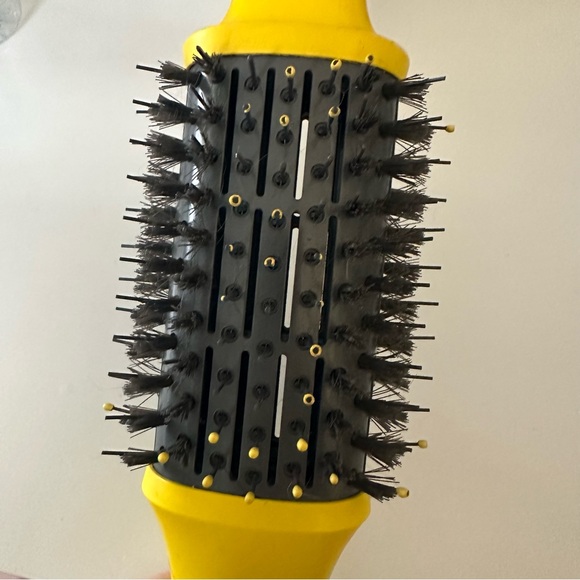 Drybar Double Shot Blow Dryer Brush - Picture 4 of 12
